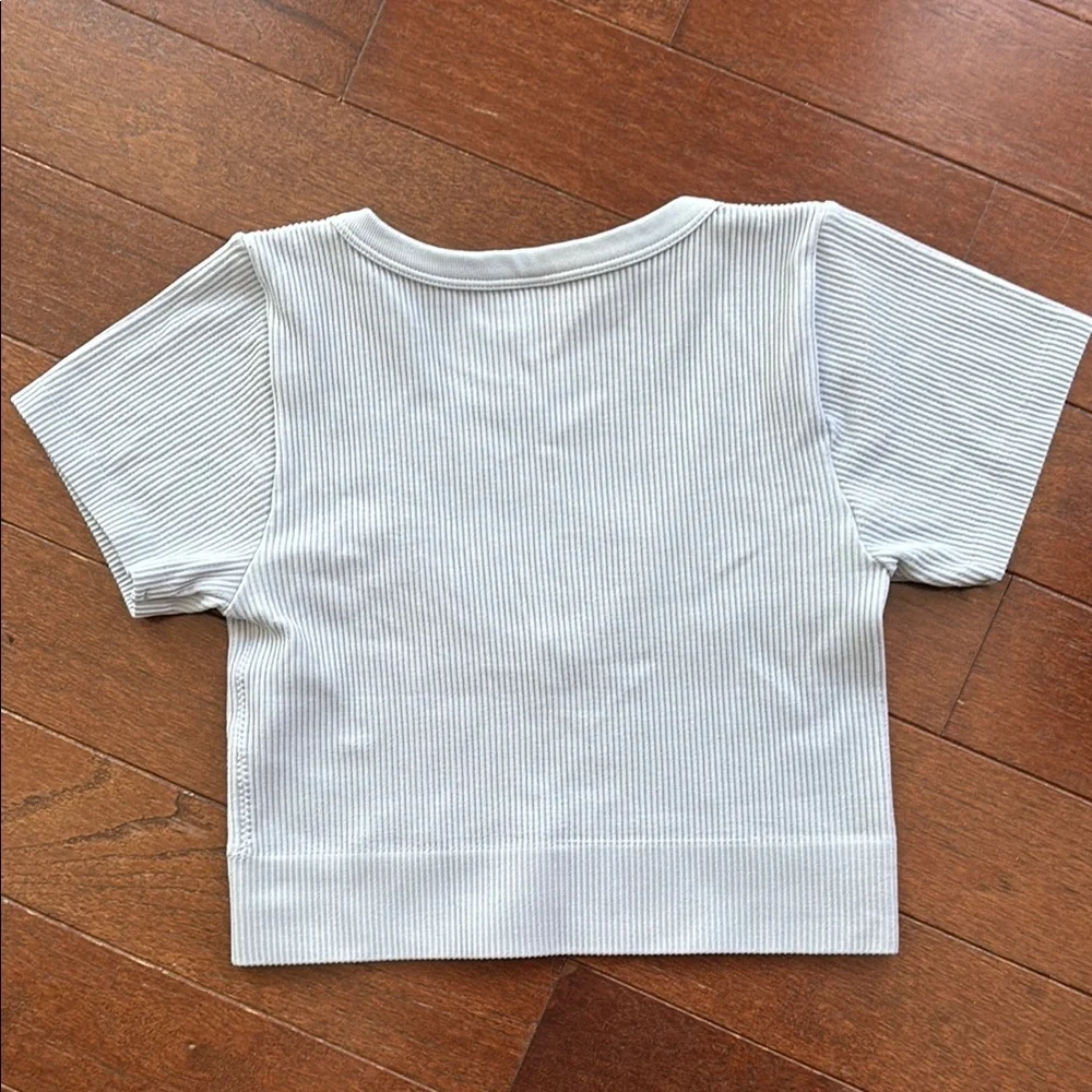 Garage Ribbed Crop Top - Picture 6 of 6